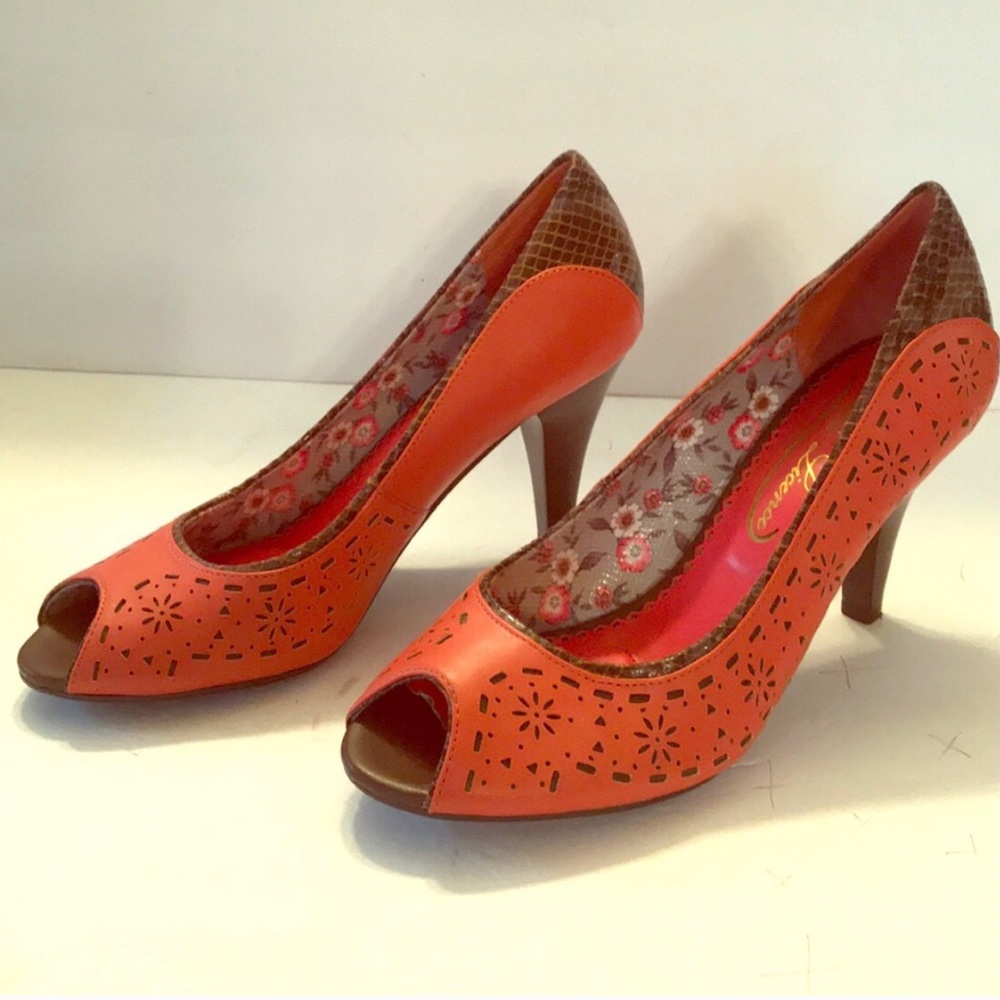 Poetic License London Dilly Dally Heels